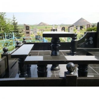 Гранитные столы и лавочки