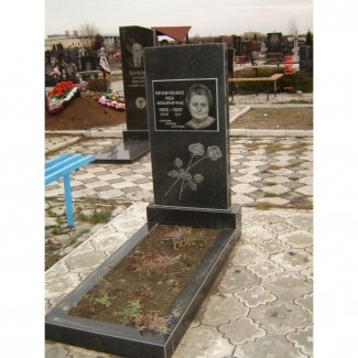 Одинарный гранитный памятник № 016