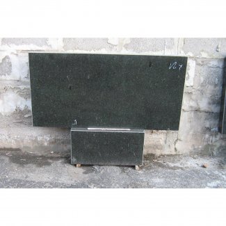 Двойной гранитный памятник № 002